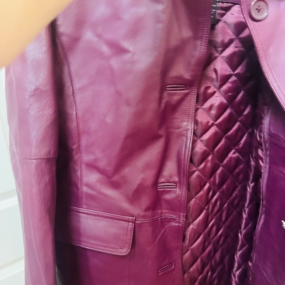Women's Medium Deep Purple Leather Trench Coat - Picture 9 of 9